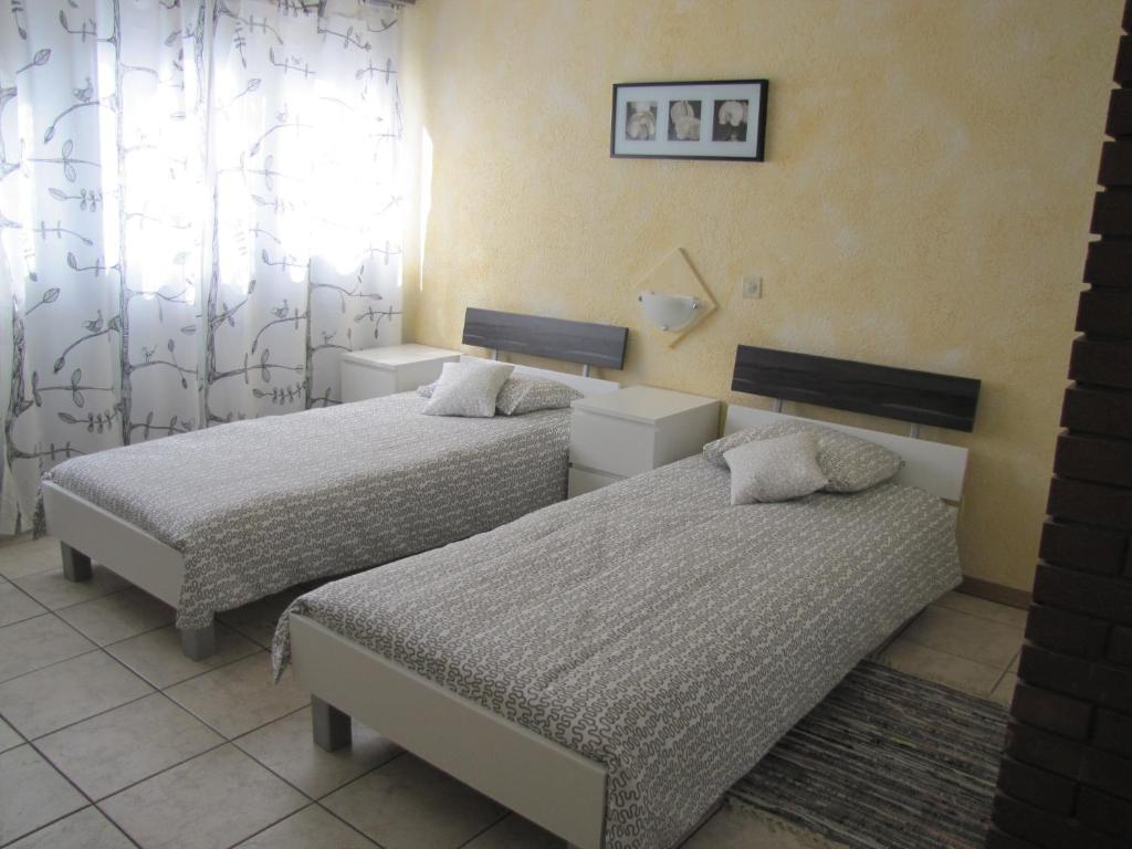 Residence Tell Chiasso Bilik gambar