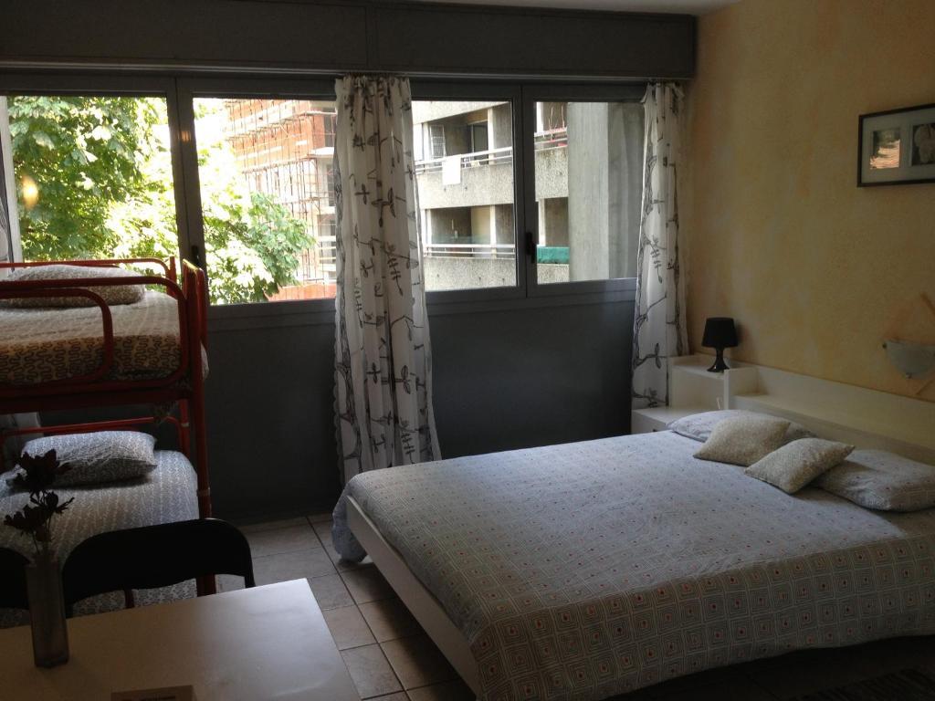 Residence Tell Chiasso Bilik gambar