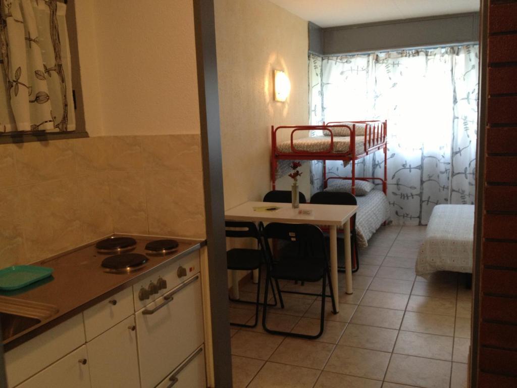 Residence Tell Chiasso Bilik gambar